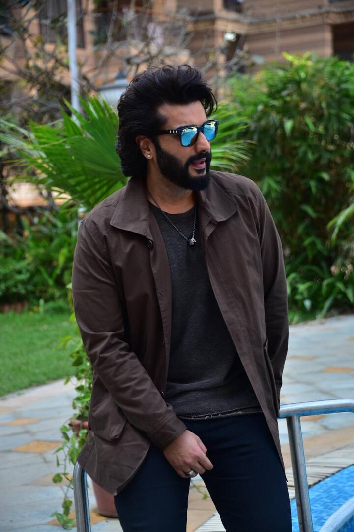एक्टर अर्जुन कपूर इन दिनों अपनी फिल्म ‘मैरे हसबैंड की बीवी’ का जोरशोर से प्रमोशन कर रहे हैं. आज भी एक्टर एक इवेंट में स्पॉट हुए.