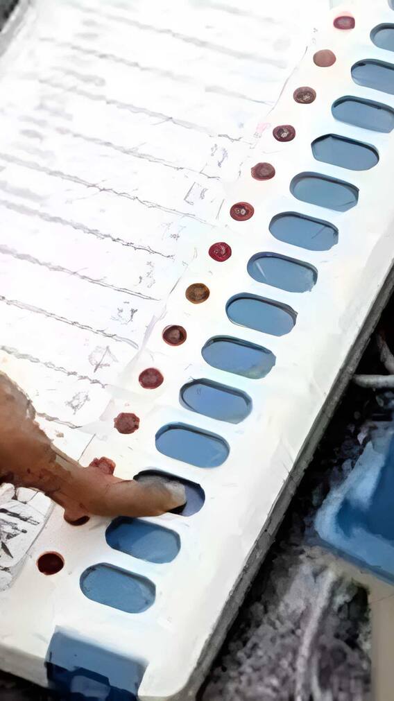 क्या हैक हो सकती है ईवीएम? जानें किस टेक्नोलॉजी पर करता है काम