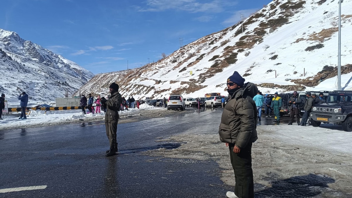 शीतलहर की चपेट में हिमाचल के मैदानी इलाके, पहाड़ों पर माइनस में लुढ़का तापमान