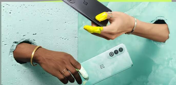 OnePlus Nord CE 4 નું 8GB RAM + 128GB સ્ટોરેજ વેરિઅન્ટ અમેઝોન પર 21,999 રૂપિયામાં લિસ્ટેડ છે.