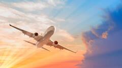 Why are airplane routes curved : दोन बिंदूंमधील सर्वात कमी अंतर म्हणजे सरळ रेषा, मग तरीही विमान उड्डाणे सरळ रेषेमध्ये का जात नाहीत?