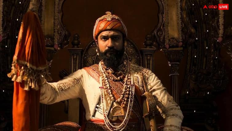 Chhaava box office collection day 3 vicky kushal movie crosses 100 cr in opening weekend  Chhaava Box Office Collection Day 3: વિક્કી કૌશલની ફિલ્મ 'છાવા' એ બોક્સ ઓફિસ પર તહેલકો મચાવ્યો, તોડ્યા અનેક રેકોર્ડ 