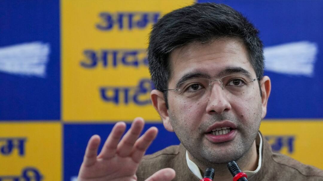 AAP Raghav Chadha Reply Nirmala Sitharaman accused of Misleading middle class in tax exemption ANN 'मिडिल क्लास को गुमराह किया जा रहा', राघव चड्ढा ने वित्त मंत्री निर्मला सीतारमण को दिया जवाब