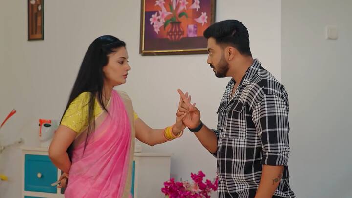 సత్య ఎంత చెప్పినా వినకుండా క్రిష్ నర్సింహని చంపేస్తానంటూ వెళతాడు. బయటకు వచ్చిన రుద్ర..ఇంట్లో మగాడు బయటకు వెళితే అడ్డుకోవడం ఆడవాళ్ల పని కాదంటూ సెటైర్స్ వేస్తాడు