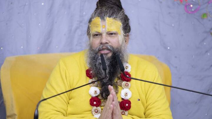 प्रेमानंद जी महाराज सांगतात की नामस्मरण करताना मोजू नका तर न मोजता भगवंताचे नाम घेत राहा.