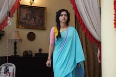 Solanki Roy: নতুন পরিবারের অন্দরে রয়েছে এক রহস্য, সমাধান করতে পারবেন শোলাঙ্কি?