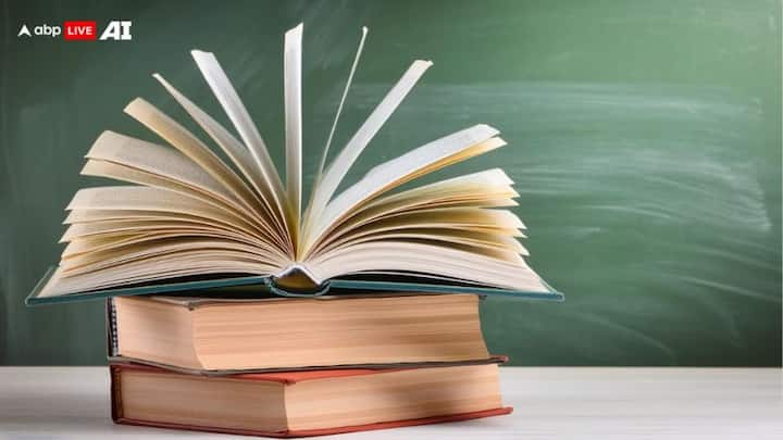 ইউপিএসসি স্পষ্ট করে জানিয়েছে ওয়ান টাইম রেজিস্ট্রেশনে প্রার্থীর নাম, জন্মতারিখ, বাবা-মায়ের নাম, মোবাইল নম্বর এবং ইমেল আইডি বদলের অনুমতি দেওয়া হবে না।