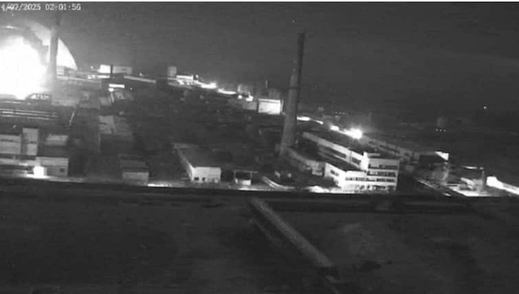 russian-attack-drone-with-a-high-explosive-warhead-struck-destroyed-chornobyl-nuclear-power-plant Russia Drone Attack: રશિયાના ડ્રોન હુમલાથી મચી તબાહી, યુક્રેનના પરમાણુ પાવર પ્લાન્ટને બનાવ્યો નિશાન