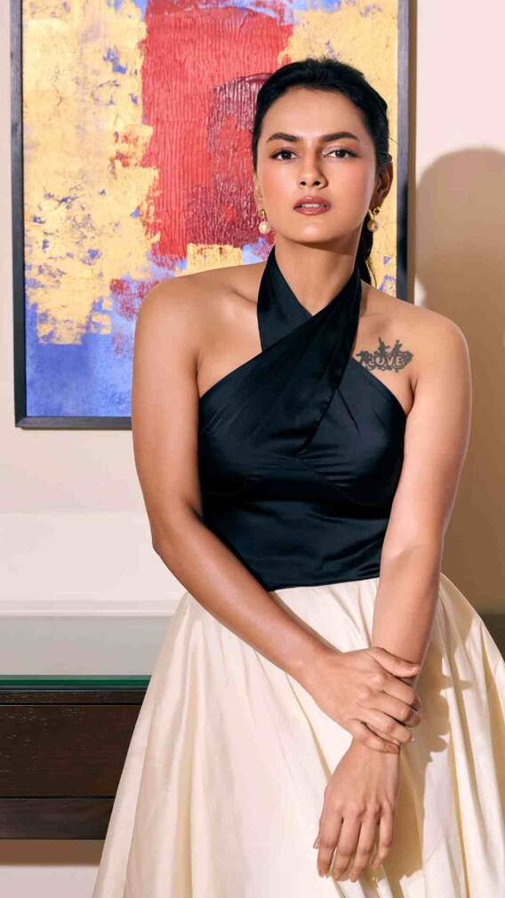 బాలకృష్ణ సోదరి అస్సలు తగ్గట్లేదు..ఓ లుక్ ఇటు వేయండయ్యా!