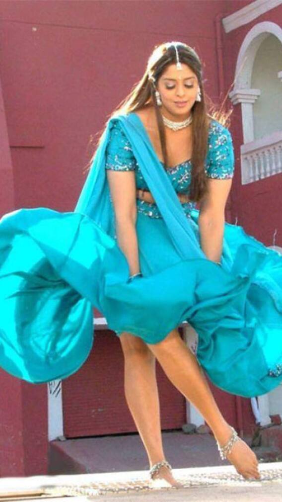 शादीशुदा क्रिकेटर संग प्यार में थी एक्ट्रेस, फिर 2 शादीशुदा एक्टर से किया इश्क