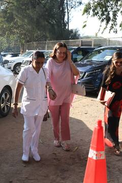 Randhir Kapoor Birthday party: दादी नीतू कपूर संग क्यूट लुक में पहुंची राहा, करिश्मा समेत ये स्टार्स भी हुए शामिल