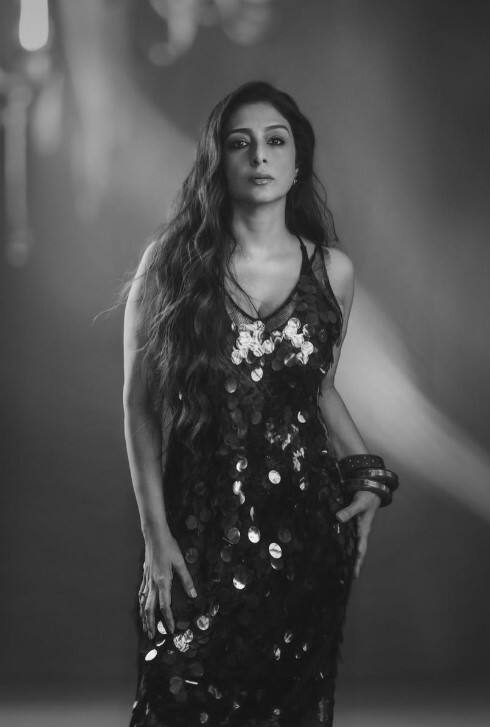 ਅਦਾਕਾਰਾ ਤੱਬੂ ਨਾਲ ਜ਼ਬਰਦਸਤੀ ਦੀ ਕੋਸ਼ਿਸ਼, ਖੁਲਾਸੇ ਤੋਂ ਬਾਅਦ ਇੰਟਰਨੈੱਟ 'ਤੇ ਮੱਚੀ ਹਲਚਲ...