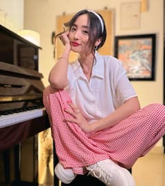 Karanveer Mehra And Chum Darang Celebrate Valentine's Day Together. See Pics