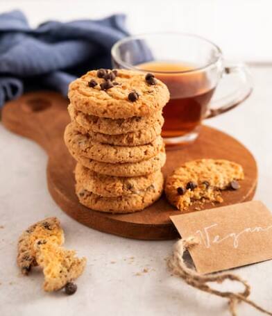 ਦਰਅਸਲ ਪੇਟ ਦੀ ਸਮੱਸਿਆ ਉਨ੍ਹਾਂ ਸਮੱਸਿਆਵਾਂ ਵਿੱਚੋਂ ਇੱਕ ਹੈ ਜੋ ਅੱਜਕੱਲ੍ਹ ਜ਼ਿਆਦਾਤਰ ਲੋਕਾਂ ਵਿੱਚ ਦੇਖਣ ਨੂੰ ਮਿਲਦੀ ਹੈ। ਇਸ ਬਿਮਾਰੀ ਕਾਰਨ ਪੇਟ ਪੂਰੀ ਤਰ੍ਹਾਂ ਸਖ਼ਤ ਰਹਿੰਦਾ ਹੈ। ਇਸ ਕਾਰਨ ਪੇਟ ਸਾਫ਼ ਨਹੀਂ ਹੁੰਦਾ ਹੈ। ਇਹ ਨਾ ਸਿਰਫ਼ ਸਰੀਰਕ ਸਥਿਤੀ ਨੂੰ ਪ੍ਰਭਾਵਿਤ ਕਰਦਾ ਹੈ, ਸਗੋਂ ਮਾਨਸਿਕ ਸਥਿਤੀ ਉਪਰ ਵੀ ਮਾੜਾ ਅਸਰ ਪਾਉਂਦਾ ਹੈ। ਸਿਹਤ ਮਾਹਿਰਾਂ ਮੁਤਾਬਕ ਇਸ ਲਈ ਚਾਹ ਤੇ ਬਿੱਸਕੁਟ ਜ਼ਿੰਮੇਵਾਰ ਹੁੰਦੇ ਹਨ।