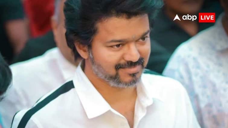 TVK Anniversary former ministers from ADMK and former mla are likely to join Vijay party Tnn TVK Anniversary: விஜய் கட்சியில் இணையும் முன்னாள் அமைச்சர்கள்.. அதிமுகவை அசைத்து பார்க்கிறாரா ?