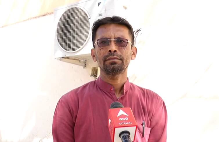 Caste Bias in Holy Place, Dalits Face Rejection at Temple Inauguration in Vavna's Kalyanpura ભક્તિમાં ભેદભાવ: વાવના કલ્યાણપુરામાં મંદિર પ્રતિષ્ઠા મહોત્સવમાં દલિત સમાજનો ફાળો લેવાનો ઇન્કાર