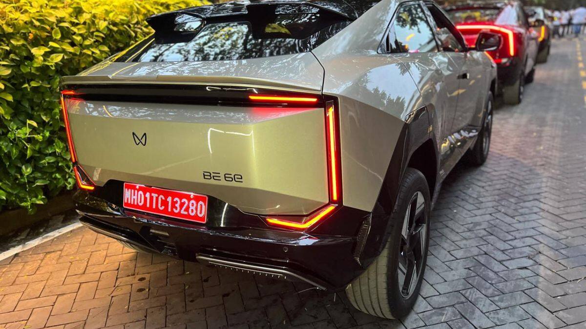 Mahindra XEV 9e And BE 6 Bookings: Which Car Do Buyers Prefer?
