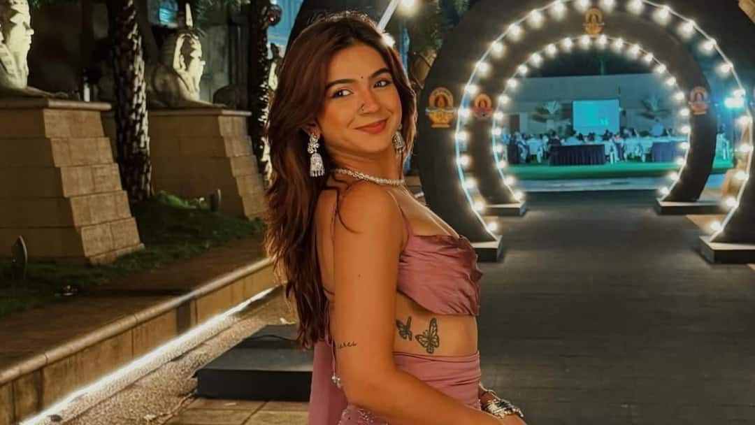 নাম জড়িয়েছে বিতর্কে, ‘বড় কাজ’ খোয়ালেন এই ইনফ্লুয়েন্সার নাম জড়িয়েছে বিতর্কে, ‘বড় কাজ’ খোয়ালেন এই ইনফ্লুয়েন্সার