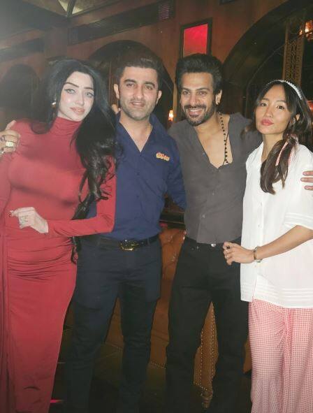 Chum and Karanveer also celebrated the day with their friends.