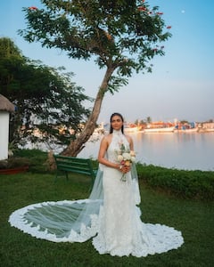 Keerthy Suresh: క్రిస్టియన్ వెడ్డింగ్ ఫోటోలు షేర్ చేసిన కీర్తి సురేష్... వైట్ గౌనులో ఏంజెల్‌లా మహానటి