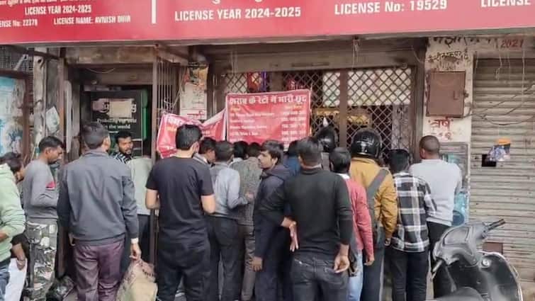   यूपी में ‘सस्ती’ शराब से पीने वालों की ‘होली‘ !