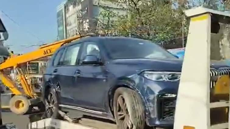 Speeding BMW Crashes Into Traffic Booth In Hyderabad — Video