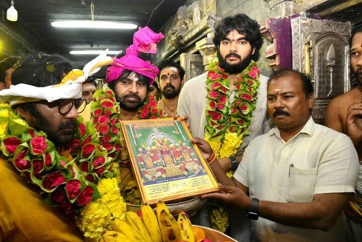 షష్ట షణ్ముఖ యాత్రలో భాగంగా ఇప్పటివరకు 5 సుబ్రహ్మణ్య స్వామి క్షేత్రాలు దర్శించకున్నామని...తిరుత్తణి దర్శించుకుంటే యాత్ర పూర్తవుతుందన్నారు