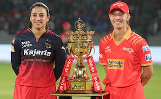 GG W vs RCB W: डिनर नहीं, रन चाहिए... एश्ले गार्डनर का शिकार बनने के बाद स्मृति मंधाना ने दिया करारा जवाब