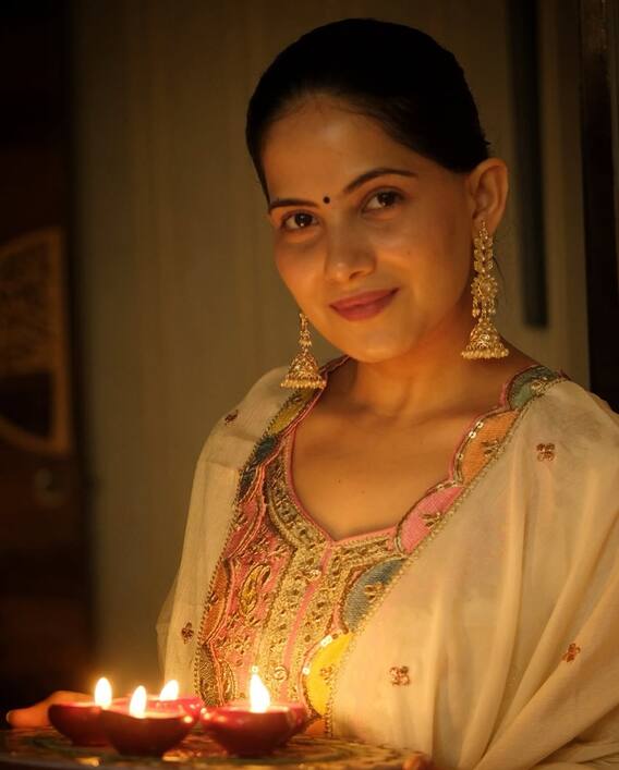 या कारणासाठी जया किशोरीचे लाखो फॉलोअर्स