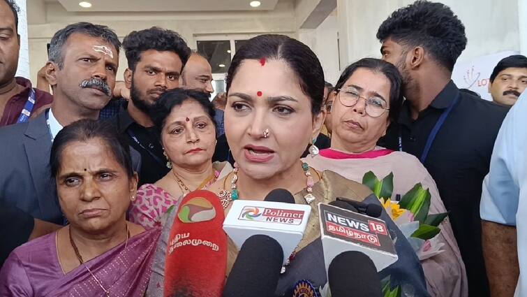 Kushboo says There are issues with YouTubers defaming women for 2000 rupees tnn தமிழகத்தில் 2000 ரூபாய்க்காக யூடியூபர்ஸ் செய்யும் கேவலம் - குஷ்பு ஆவேசம்