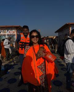 गले में रुद्राक्ष और भगवा चुनरी ओढ़ संगम में उतरीं रुपाली गांगुली, आस्था की डुबकी लगाकर बोलीं- 'आलौकिक'