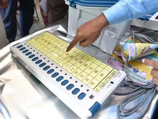Local Body Election: ગુજરાતમાં શાંતિપૂર્ણ મતદાન, સાડા ચાર કલાકમાં 18 ટકાથી વધુ મત પડ્યા