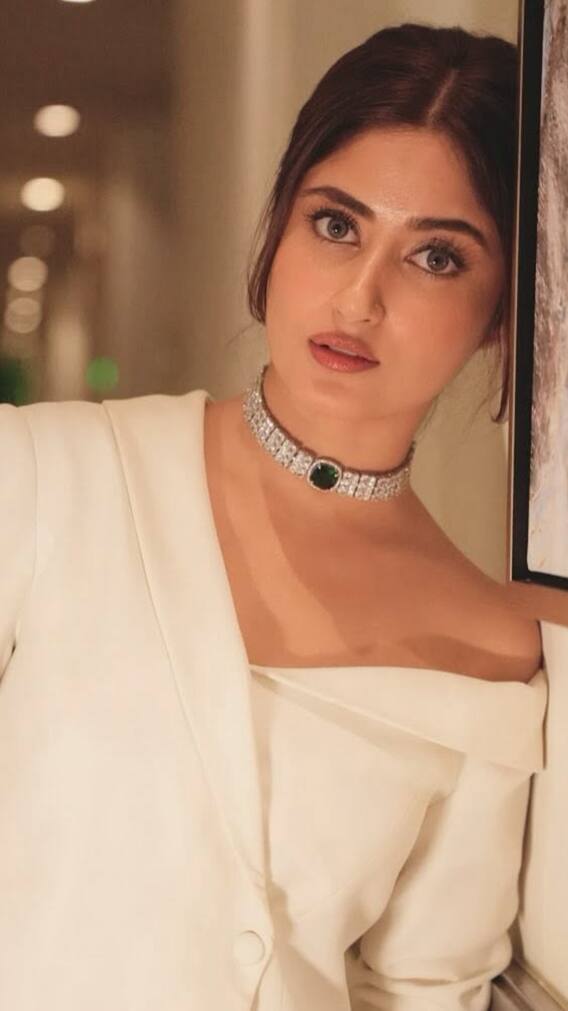 सनम तेरी कसम ही नहीं, इन हिंदी फिल्मों में भी छाए पाकिस्तानी स्टार्स