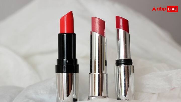 बदलते बाजार में लिपिस्टिक कई तरह के शेड्स और डिजाइन में उपलब्ध है, लेकिन यह मेकअप की दुनिया में नई नहीं है. इसका इतिहास करीब 5000 साल से पुराना है.