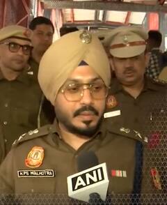 New Delhi Railway Station Stampede : 'प्लेटफार्म 16 पर स्थिति नियंत्रण में है' | ABP NEWS SHORTS