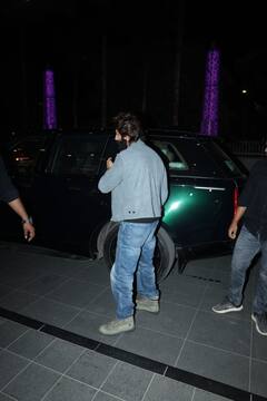 Kartik Aaryan Look: बढ़ी हुई दाढ़ी में दिखा कार्तिक आर्यन का इंटेंस लुक, श्रीलीला संग 'आशिकी' में हुआ हाल बेहाल, जानें कब रिलीज होगी फिल्म