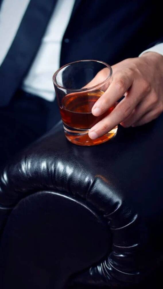 बरबन व्हिस्की कैसी होती है, जिस पर कम हुआ 50 पर्सेंट टैरिफ?