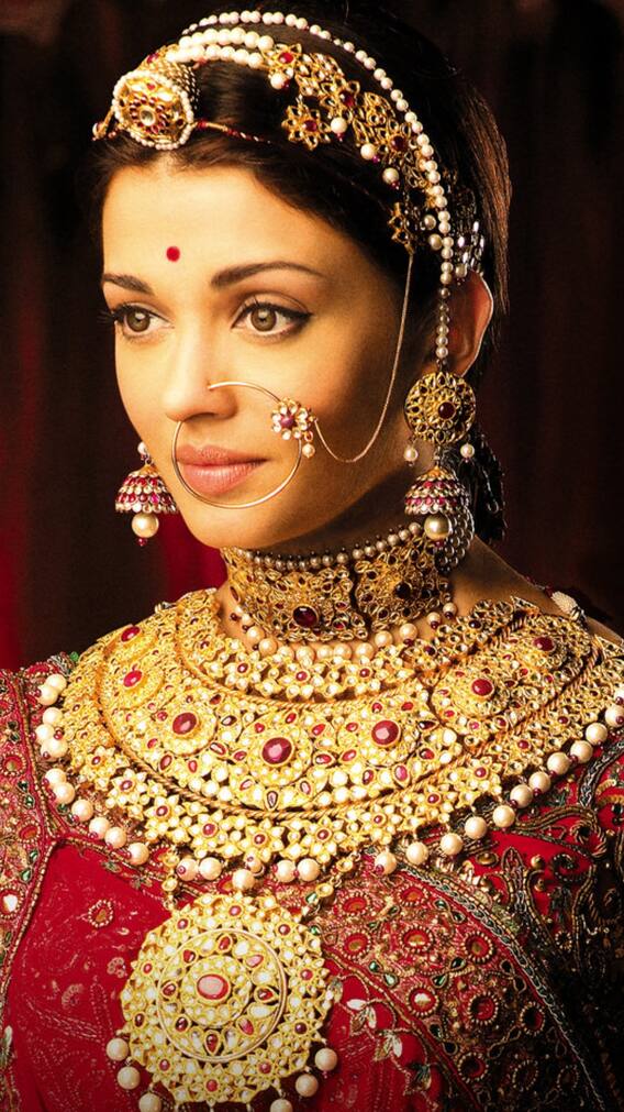 इस फिल्म में एक्ट्रेस ने पहना 200 किलो सोना, लिया गया था 100 हाथियों का ऑडिशन