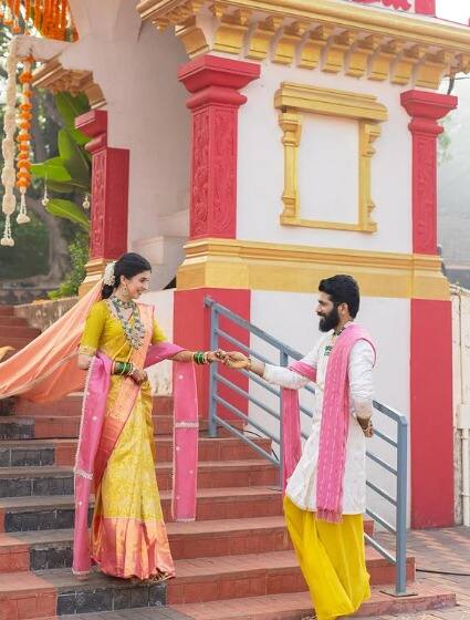 कुणालनं लग्नासाठी मराठमोळा पेहराव केला होता. अंकितानं शेअर केलेल्या फोटोंमध्ये दोघांचा जोडा अगदी सुरेख दिसत आहे.