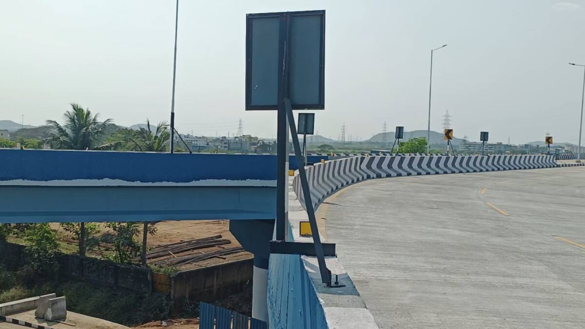 Sp Koil flyover: சிங்கப்பெருமாள் கோயில் மக்களுக்கு.. 20 ஆண்டுகள் கழித்து சுதந்திரம்.. திறக்கப்படும் பாலம்