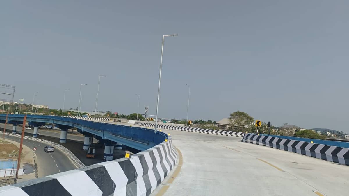 Sp Koil flyover: சிங்கப்பெருமாள் கோயில் மக்களுக்கு.. 20 ஆண்டுகள் கழித்து சுதந்திரம்.. திறக்கப்படும் பாலம்