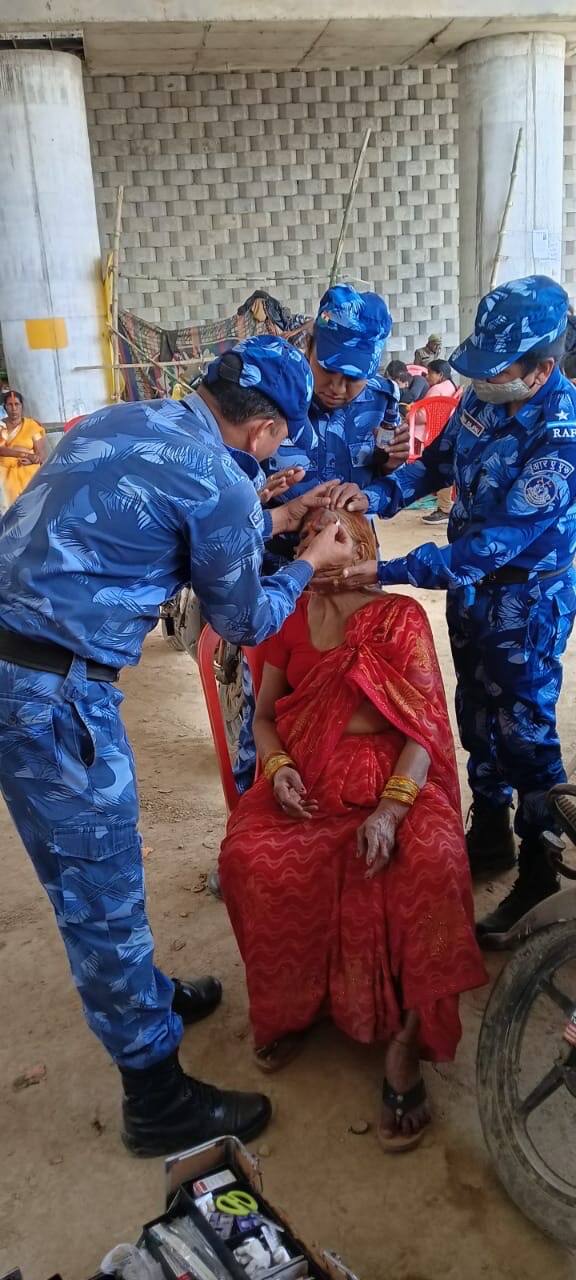 चप्पे-चप्पे पर नजर! महाकुंभ में कैसे करोड़ों श्रद्धालुओं की सुरक्षा का जिम्मा संभाल रहे CRPF के जवान?