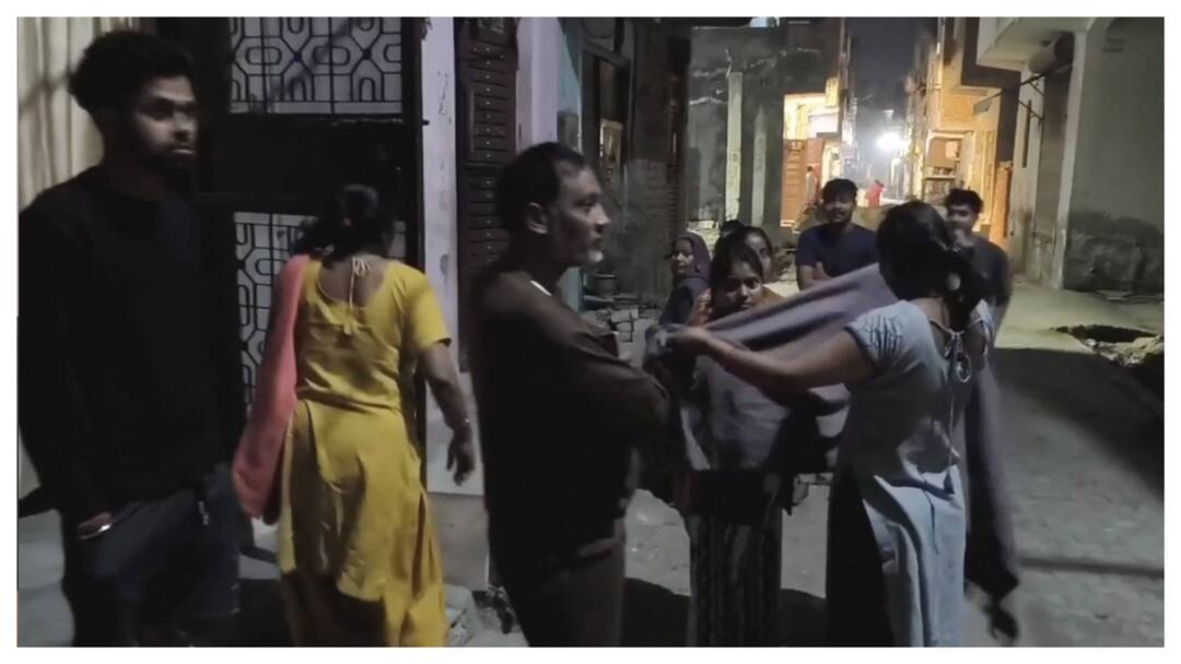 Monday Blues Get Real For Delhiites As They Wake Up To Earthquake — This Is How Internet Reacted Monday Blues Get Real For Delhiites As They Wake Up To Earthquake — This Is How Internet Reacted