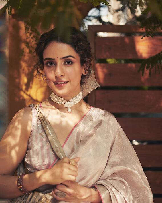 নাচের রিয়্যালিটি শো থেকে বাতিল, তিনিই এখন বলিউডের জনপ্রিয় অভিনেত্রী!