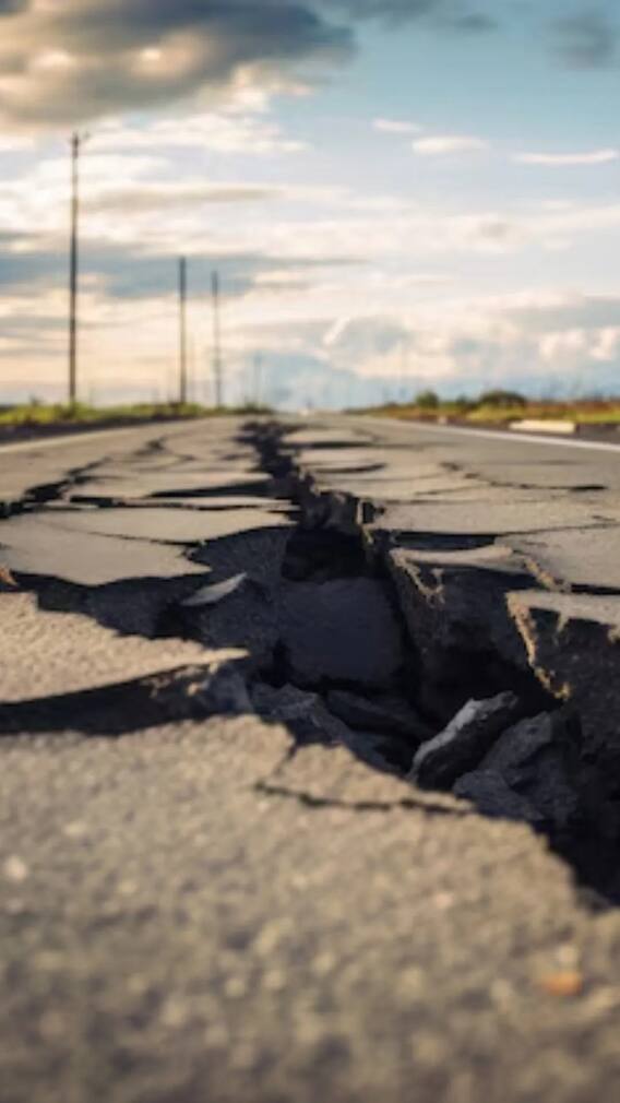 दिल्ली में भूकंप का केंद्र कहां था?