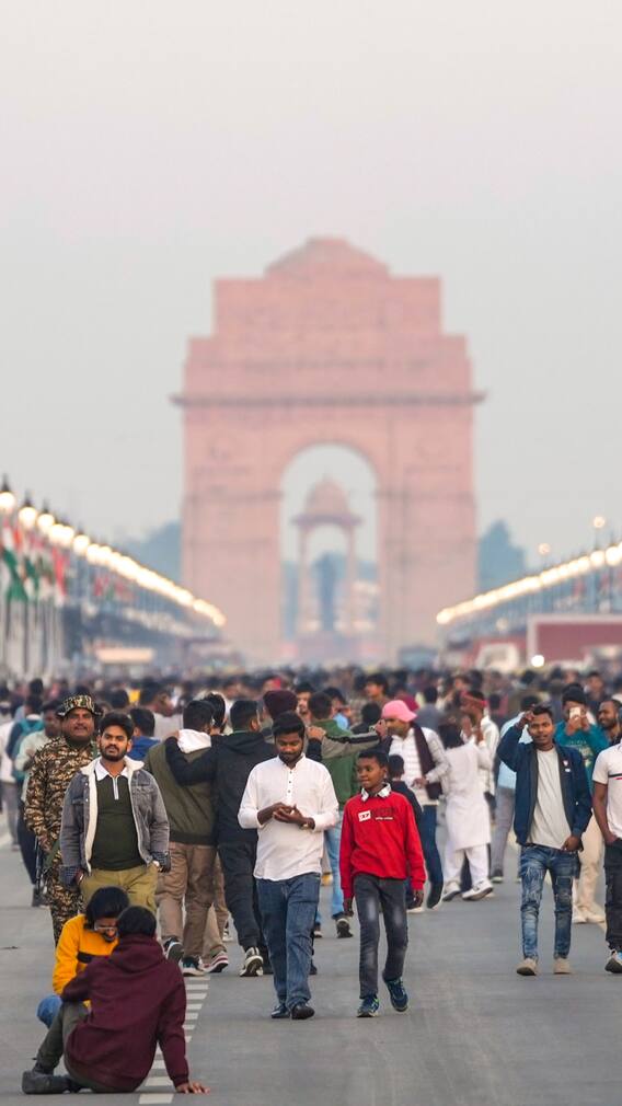 दिल्ली में सीजन का दूसरा सबसे गर्म दिन, मंगलवार को कैसा रहेगा मौसम?