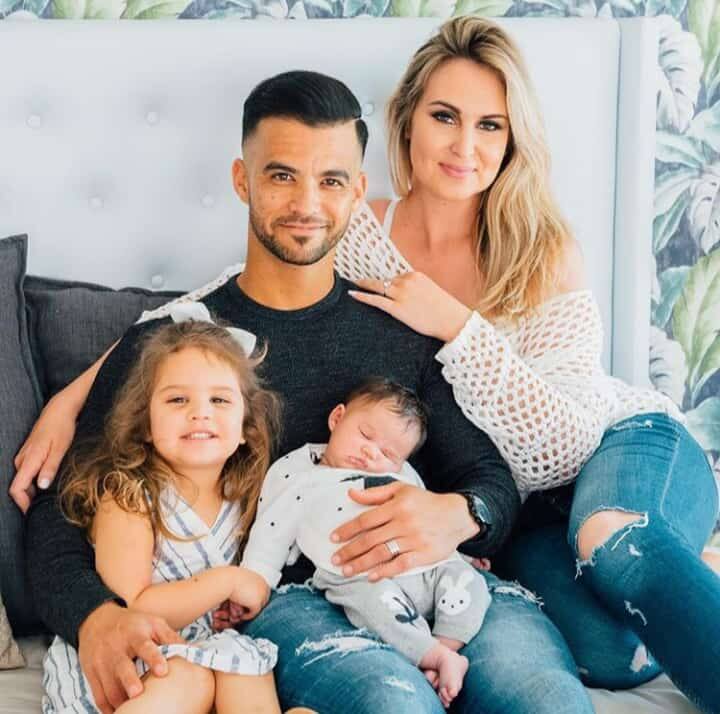 ਡੁਮਿਨੀ ਅਤੇ ਸੂ ਦੀ ਜ਼ਿੰਦਗੀ ਬਹੁਤ ਵਧੀਆ ਚੱਲ ਰਹੀ ਸੀ। ਪਰ ਸਪੋਰਟਸ ਟਾਕ ਦੀ ਇੱਕ ਖ਼ਬਰ ਦੇ ਅਨੁਸਾਰ 2024 ਵਿੱਚ ਹੀ ਦੋਵਾਂ ਵਿਚਕਾਰ ਝਗੜੇ ਦੀ ਖ਼ਬਰ ਆ ਗਈ ਸੀ।