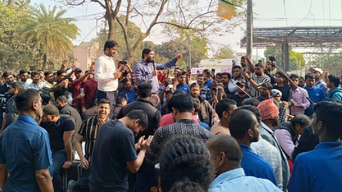 BPSC Student Protest: ‘पुष्पा नहीं बिहारी हैं लोग, झुका के रहेंगे!’, गर्दनीबाग में छात्रों के साथ खान सर की ललकार