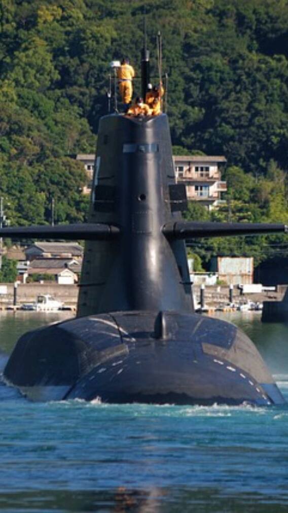 गहरे पानी में पनडुब्बी में कैसे मिलता है सिग्नल! जानें किस तकनीक पर होता है काम