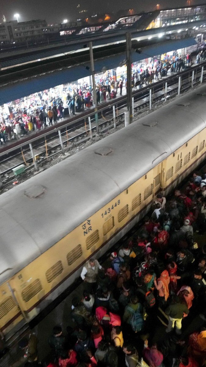 हाल ही में नई दिल्ली रेलवे स्टेशन पर भगदड़ मच गयी थी